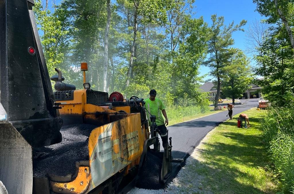 The Benefits of Hiring a Professional Paving Company to Pave Your Driveway