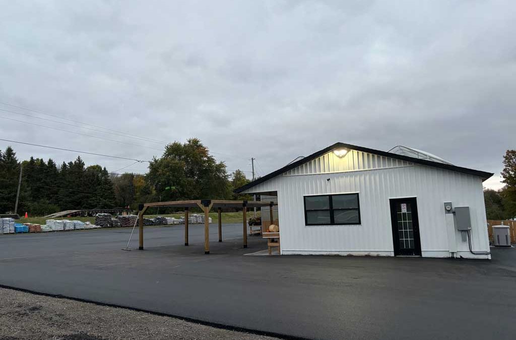 Asphalt Driveways: A Winter-Proof, Cost-Effective, and Aesthetically Pleasing Choice